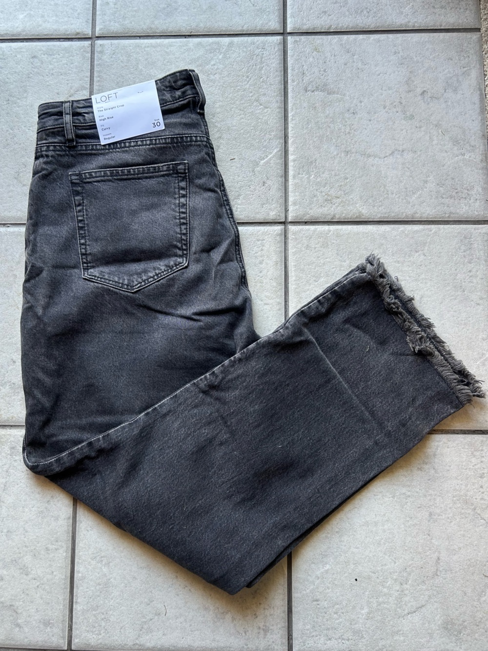NWT Women’s LOFT Straight Crop Jean